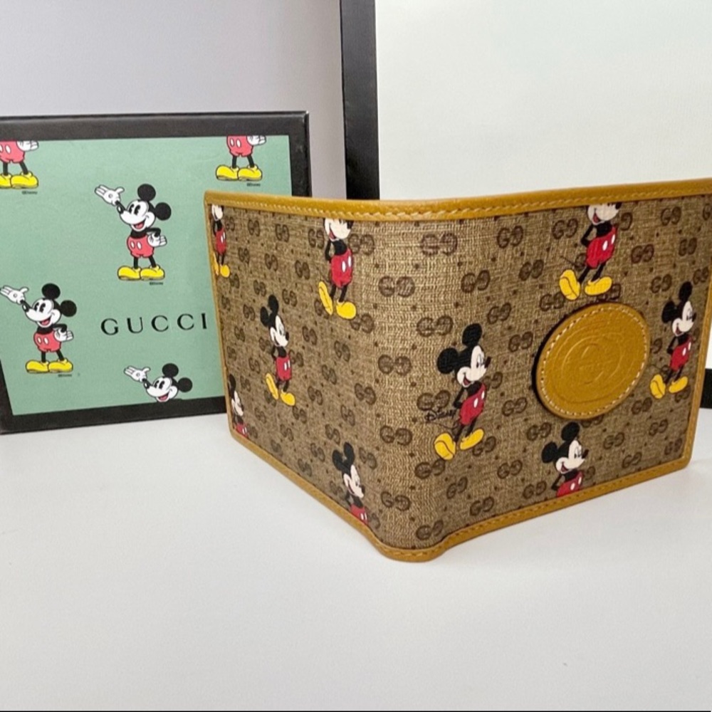 Authentic Brand NEW in original Gucci x Disney Box dust bag and Tags - Picture 3 of 11